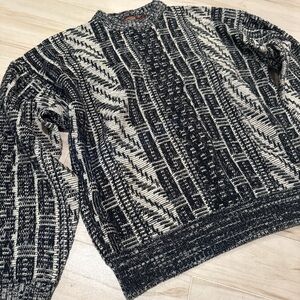 Men's Stylish Black and White Crewneck Sweater